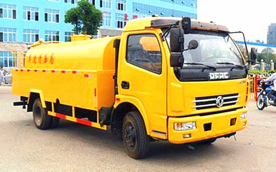 東風多利卡清洗車（6）方